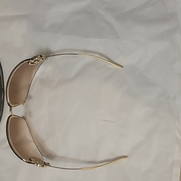 Vintage GUCCI Sunglasses - Picture 3 of 14